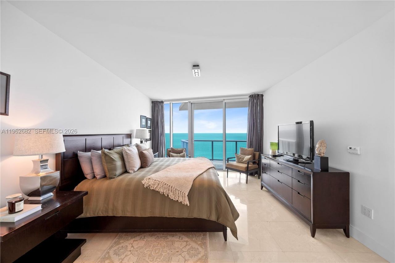 17001 Collins Ave , Unit 3507, Sunny Isles Beach, FL 33160 Photo