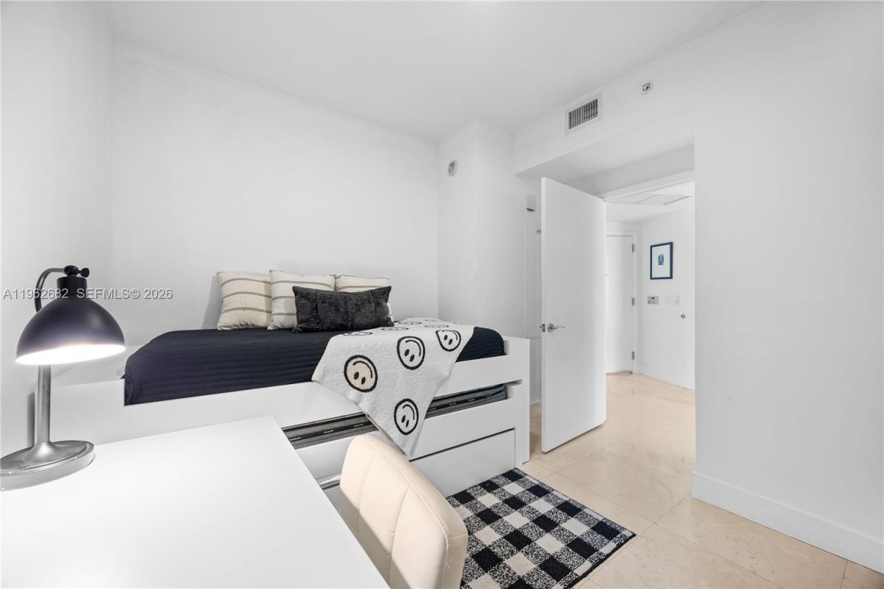 17001 Collins Ave , Unit 3507, Sunny Isles Beach, FL 33160 Photo