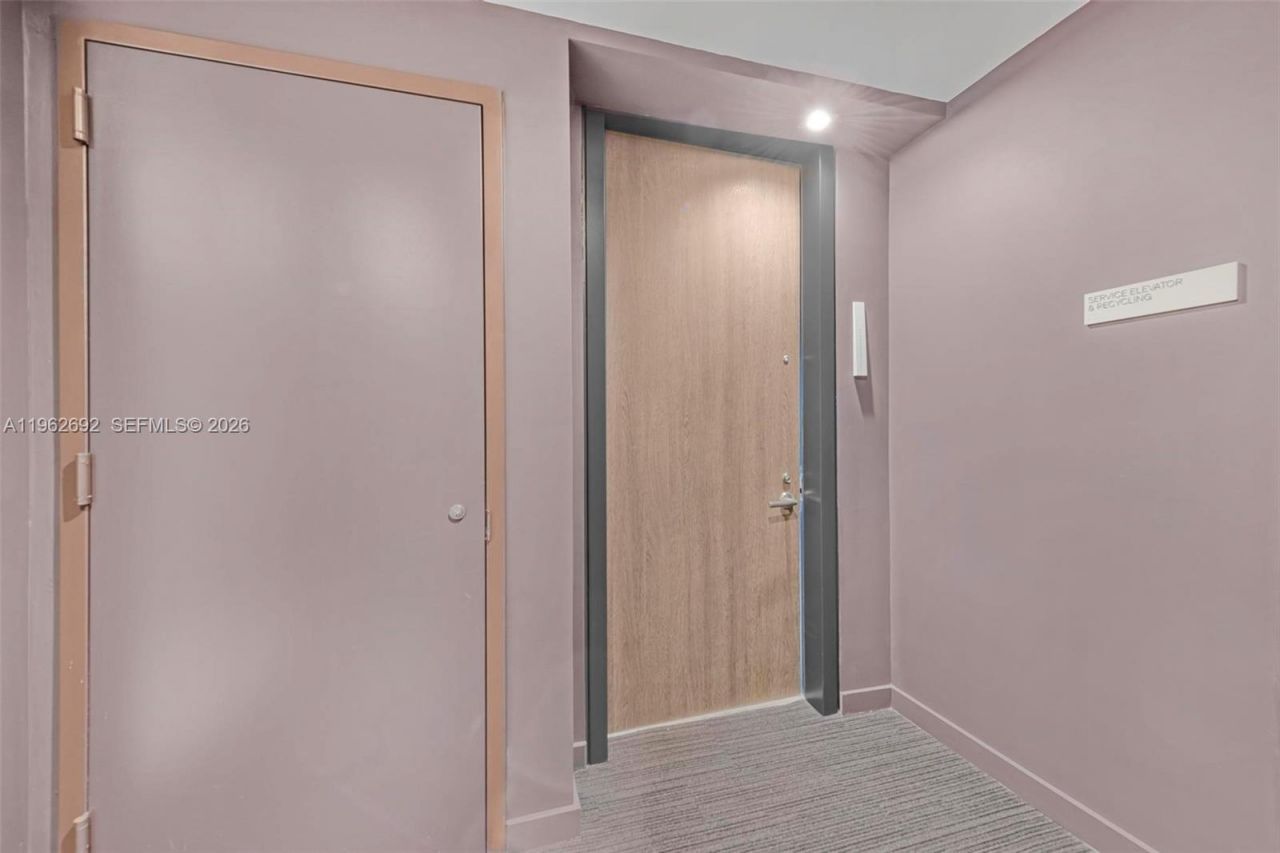 88 SW 7th St, Unit 3806, Miami, FL 33130 Photo