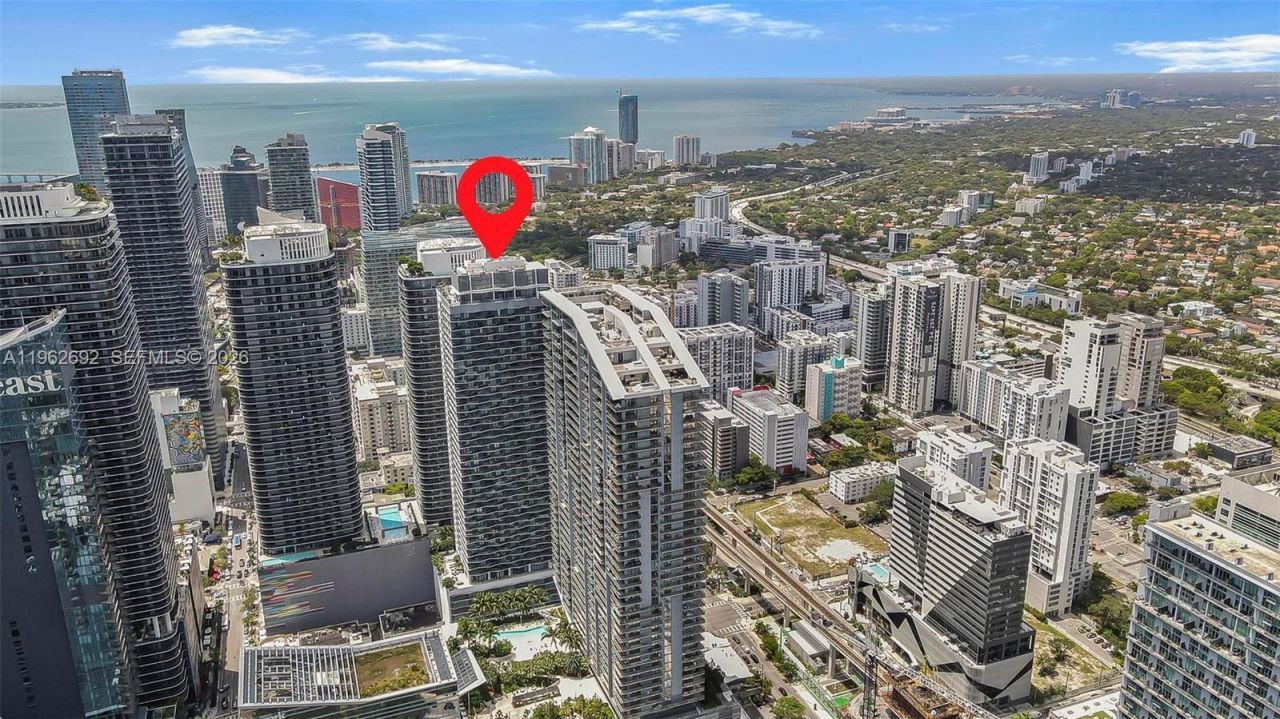 88 SW 7th St, Unit 3806, Miami, FL 33130 Photo