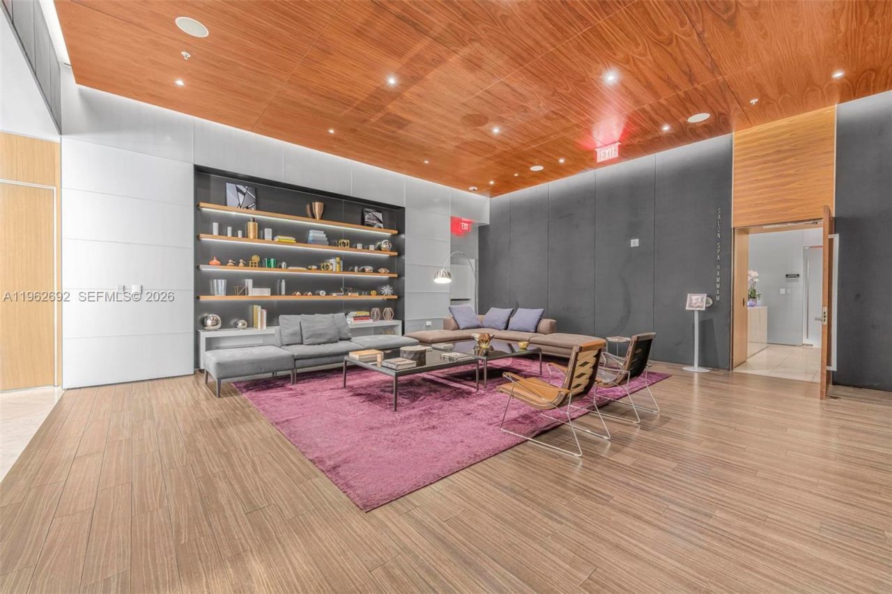 88 SW 7th St, Unit 3806, Miami, FL 33130 Photo