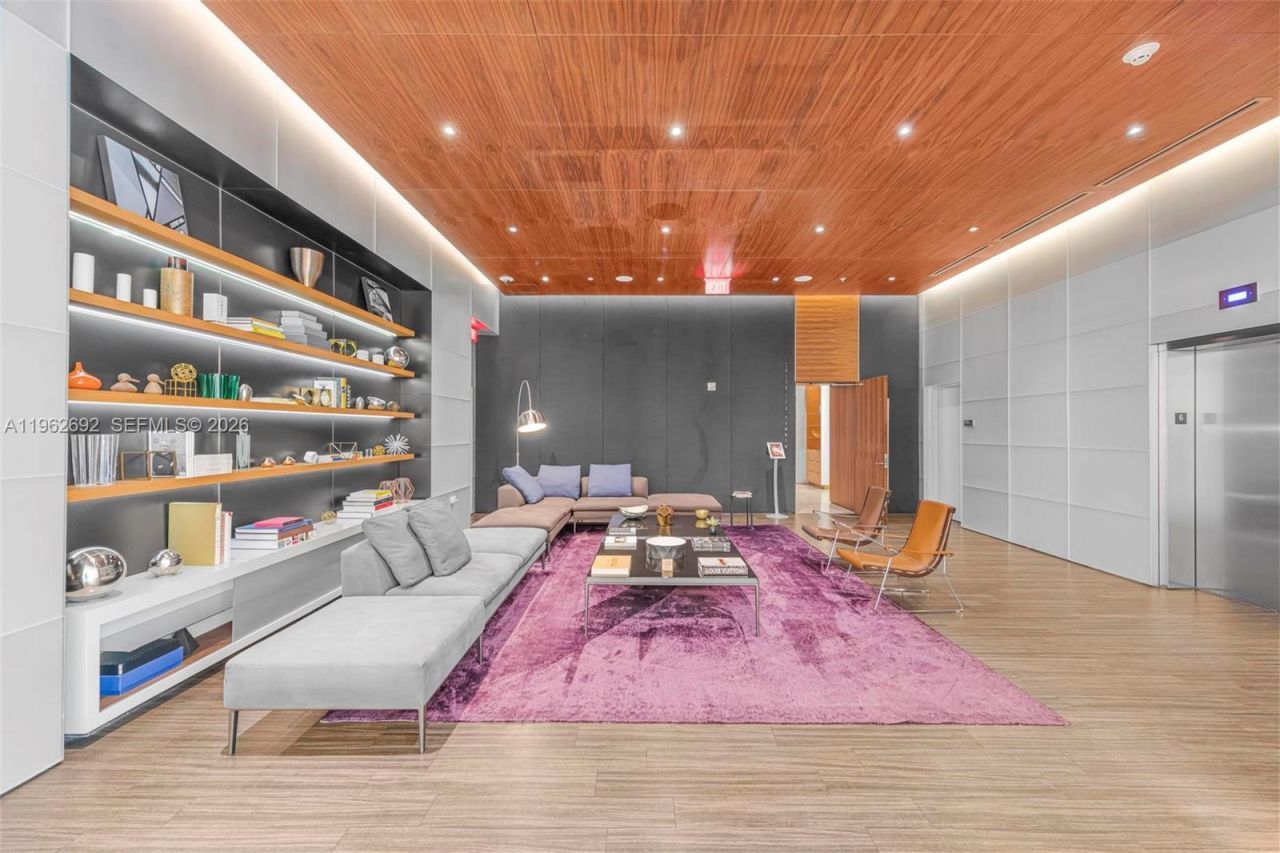 88 SW 7th St, Unit 3806, Miami, FL 33130 Photo