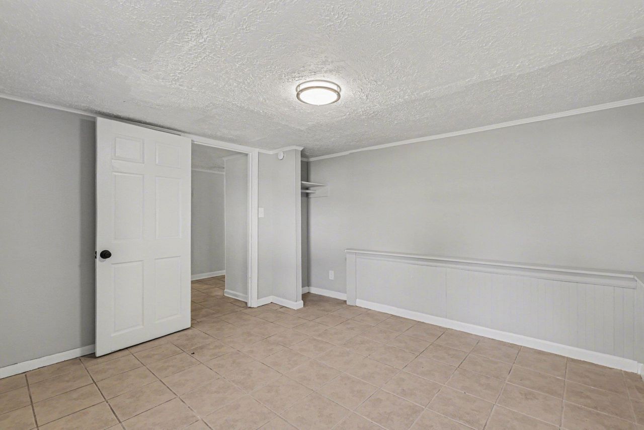 1710 Holly Dr.  Photo 10