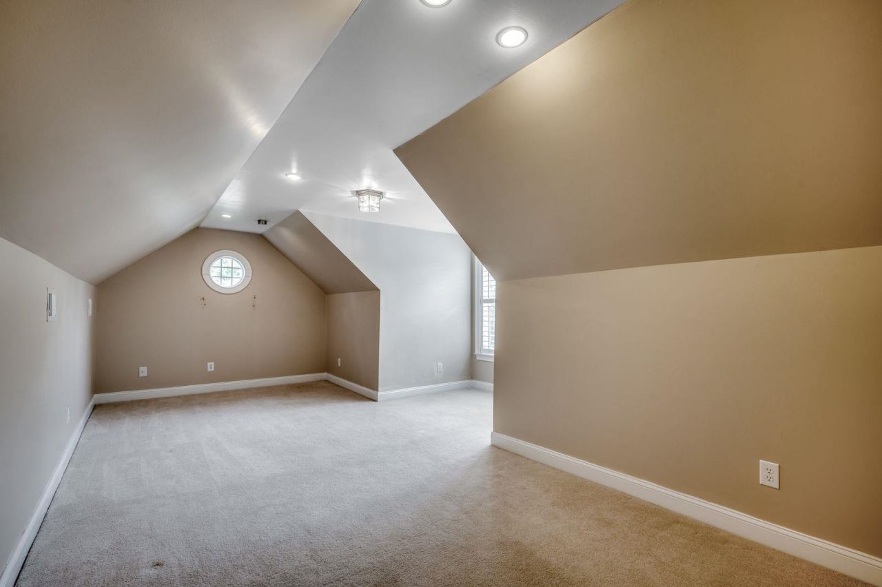 5304 Pheasant Dr. Photo 28