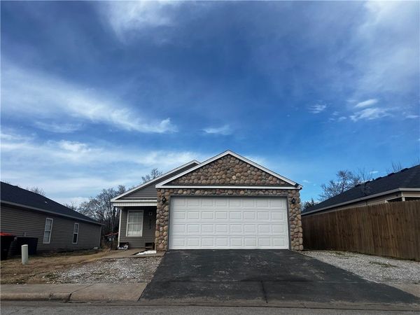 723 Cascade Circle , Springdale, AR 72764