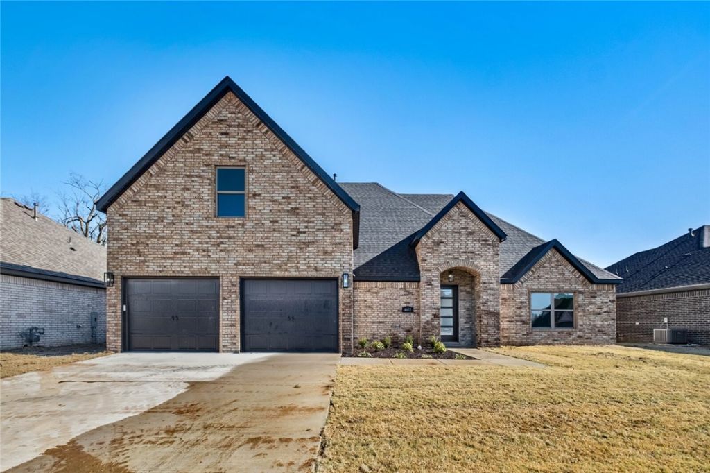 4656 W Triangle Street, Fayetteville, AR 72704 Main Photo