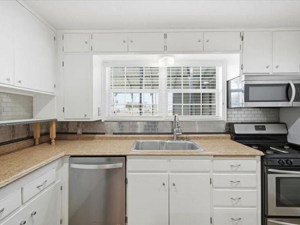 1515 E Nall Street, Sherman, TX 75090