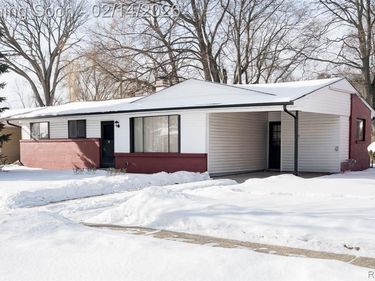 43201 Penny Drive, Sterling Heights, MI 48314