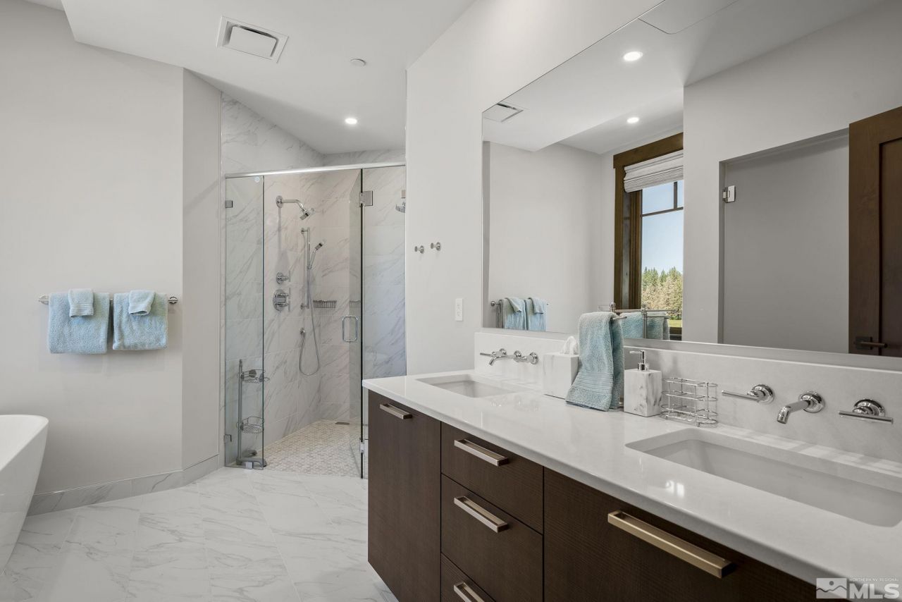 28 Beach Club Drive, Unit # 407, Stateline, NV 89449 Photo