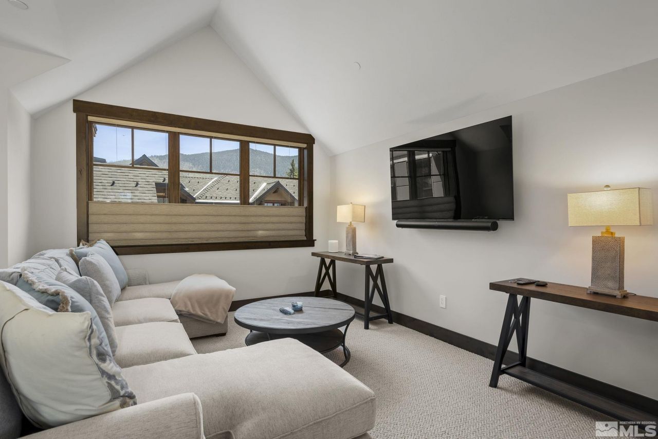 28 Beach Club Drive, Unit # 407, Stateline, NV 89449 Photo