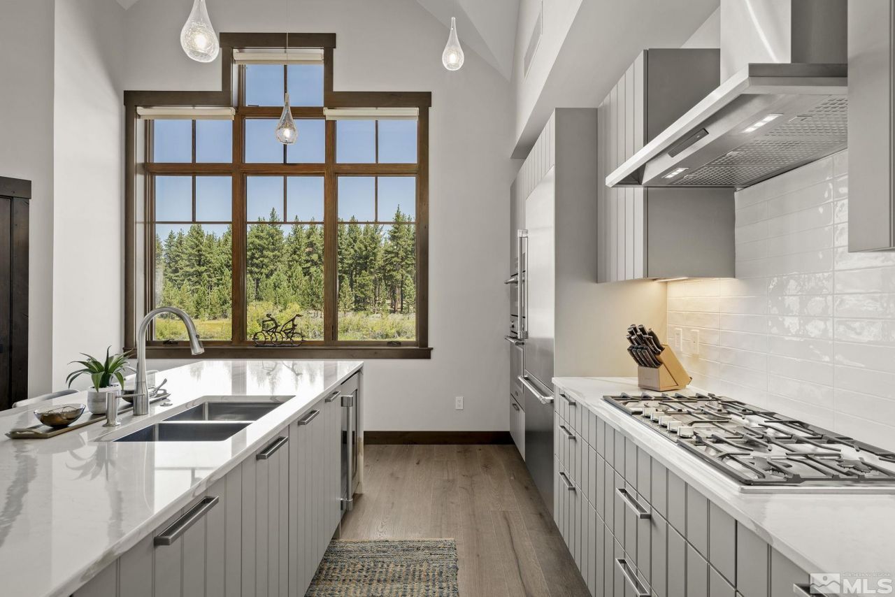 28 Beach Club Drive, Unit # 407, Stateline, NV 89449 Photo