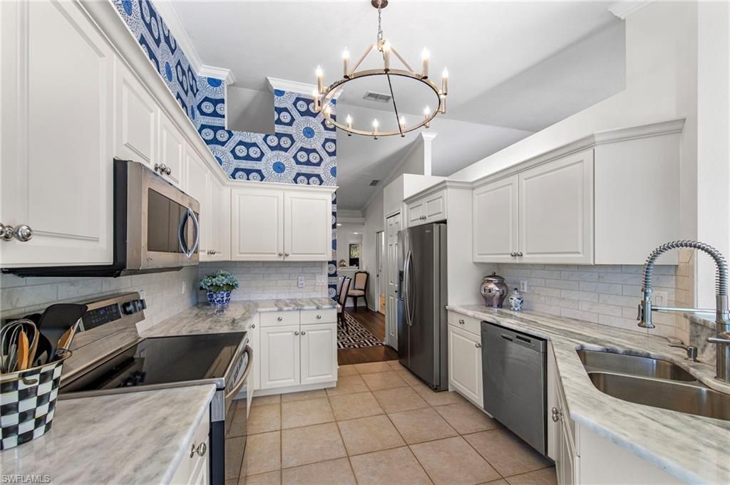 20310 Calice Ct, Unit 1204, Estero, FL 33928 Photo