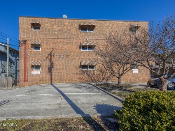 1211 Highland Ave, Knoxville, TN 37916