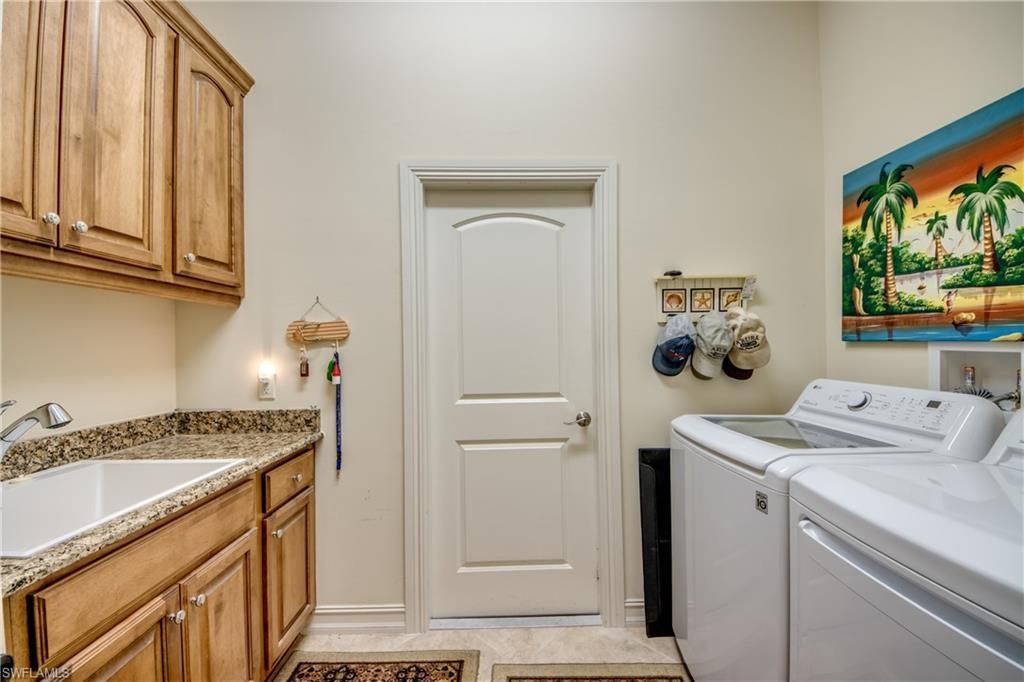 5237 Seminole Ct, Cape Coral, FL 33904 Photo