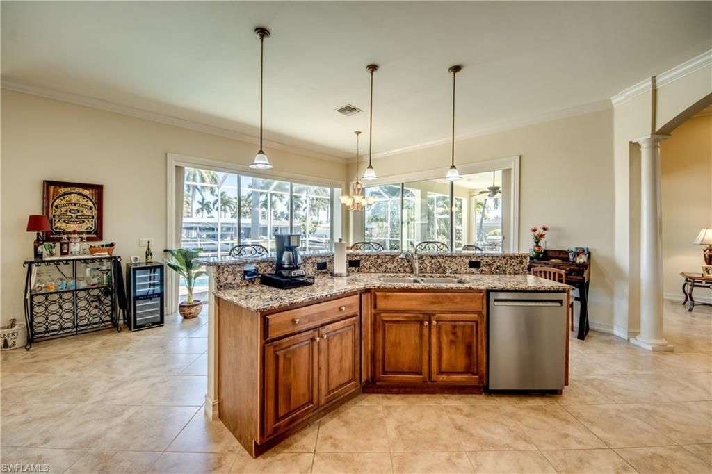 5237 Seminole Ct, Cape Coral, FL 33904 Photo