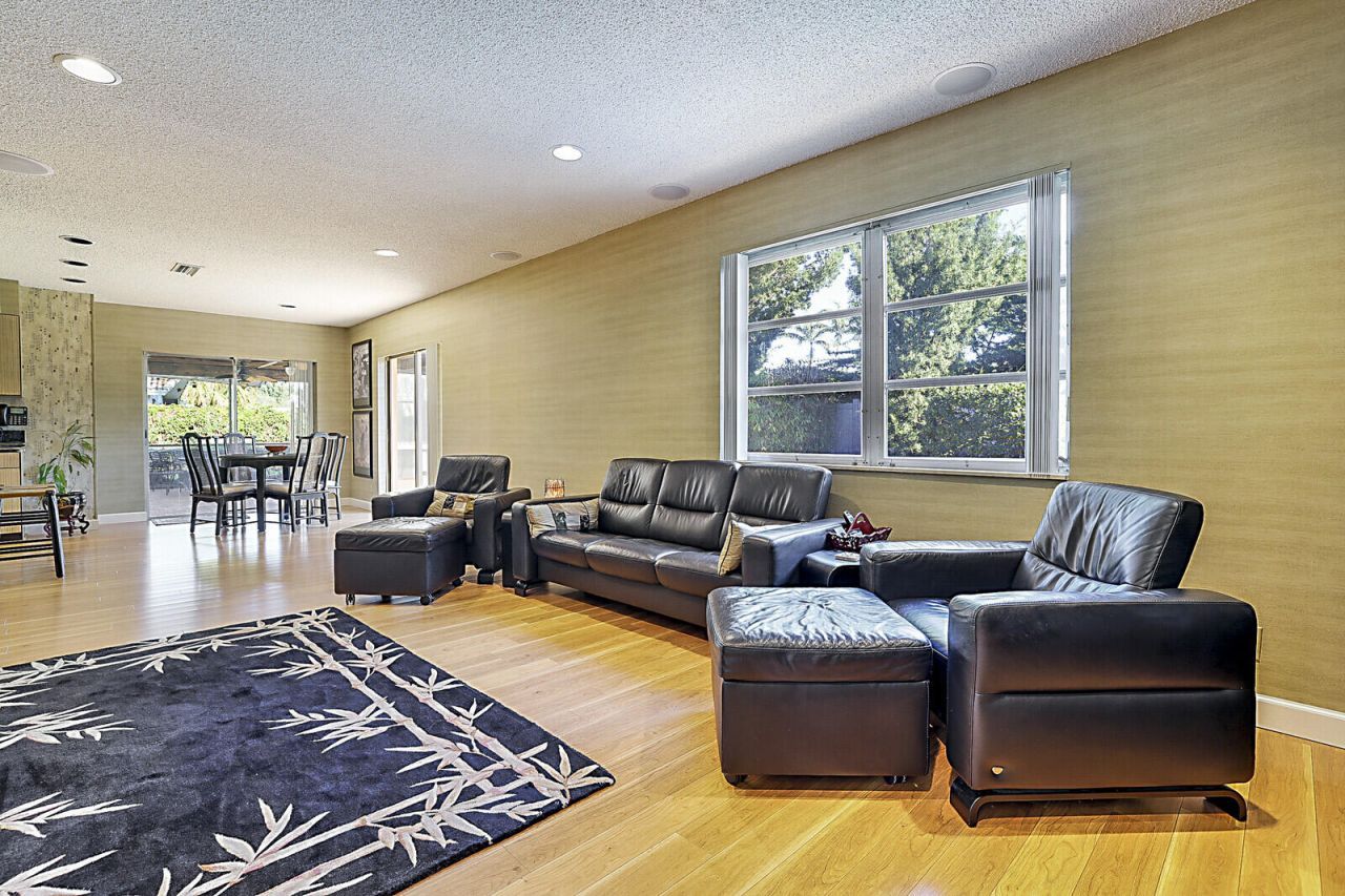 4238 Magnolia Street, Palm Beach Gardens, FL 33418 Photo