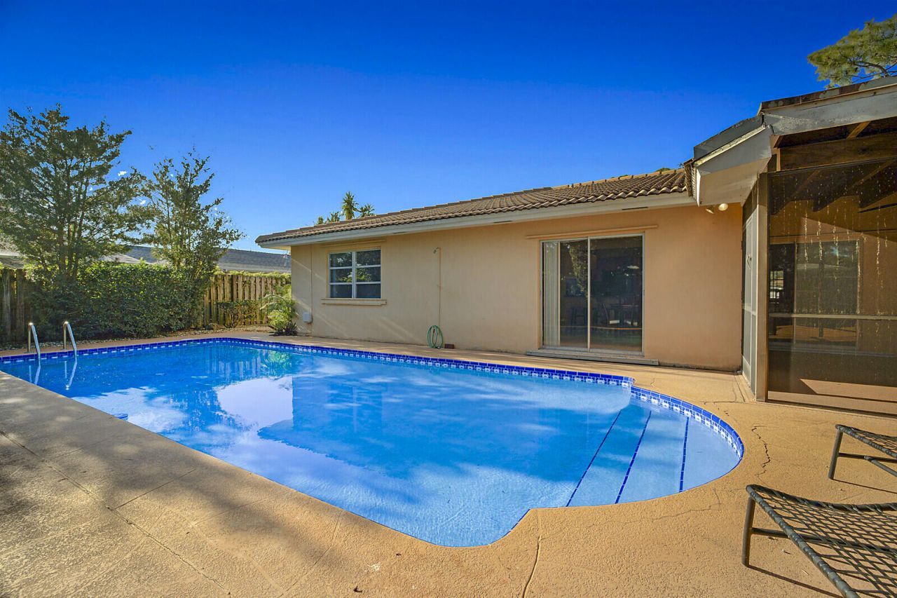 4238 Magnolia Street, Palm Beach Gardens, FL 33418 Photo