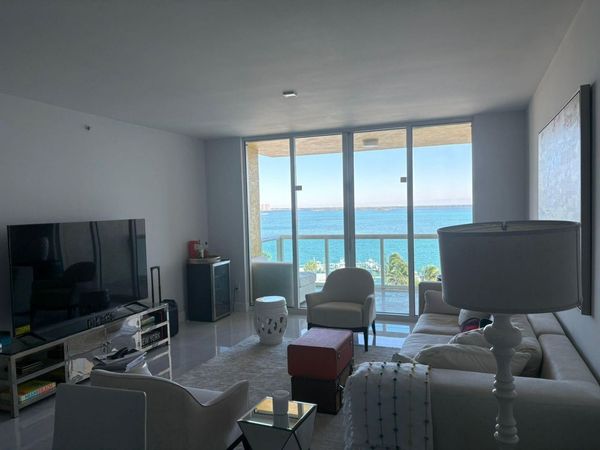 2650 Lake Shore Dr, Unit 803, Riviera Beach, FL 33404