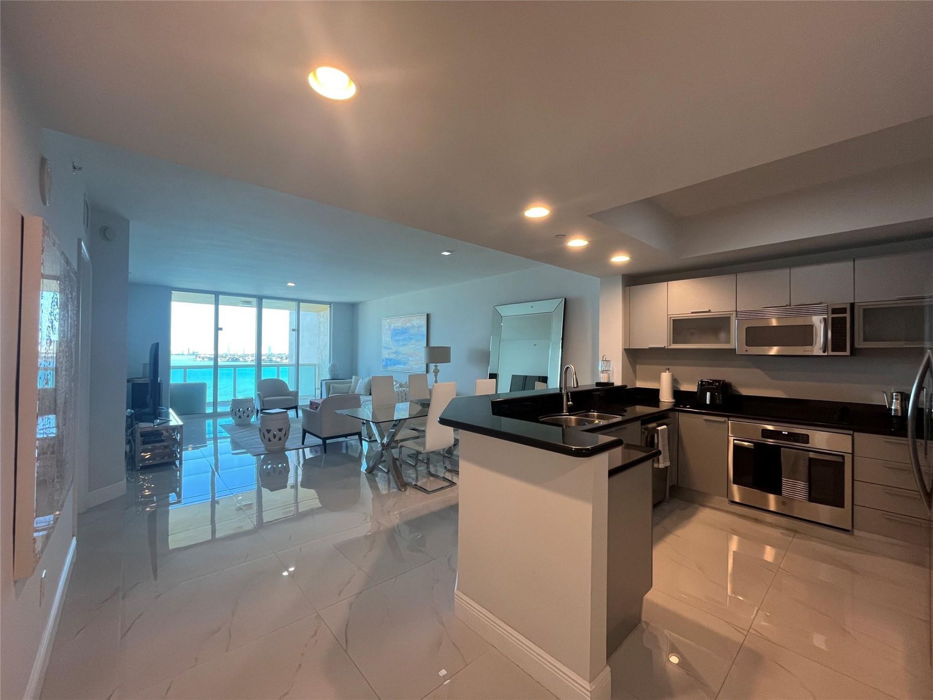 2650 Lake Shore Drive, Unit 803, Riviera Beach, FL 33404 Photo