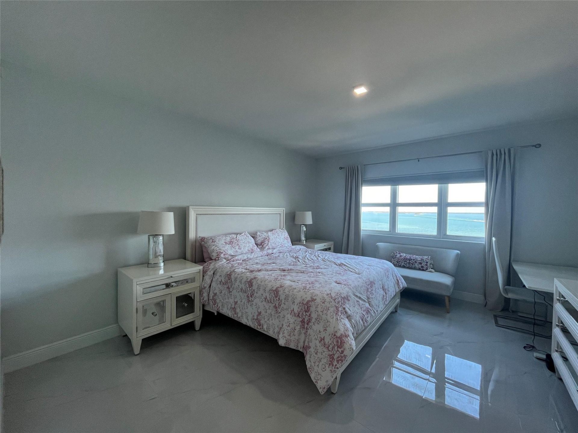 2650 Lake Shore Drive, Unit 803, Riviera Beach, FL 33404 Photo