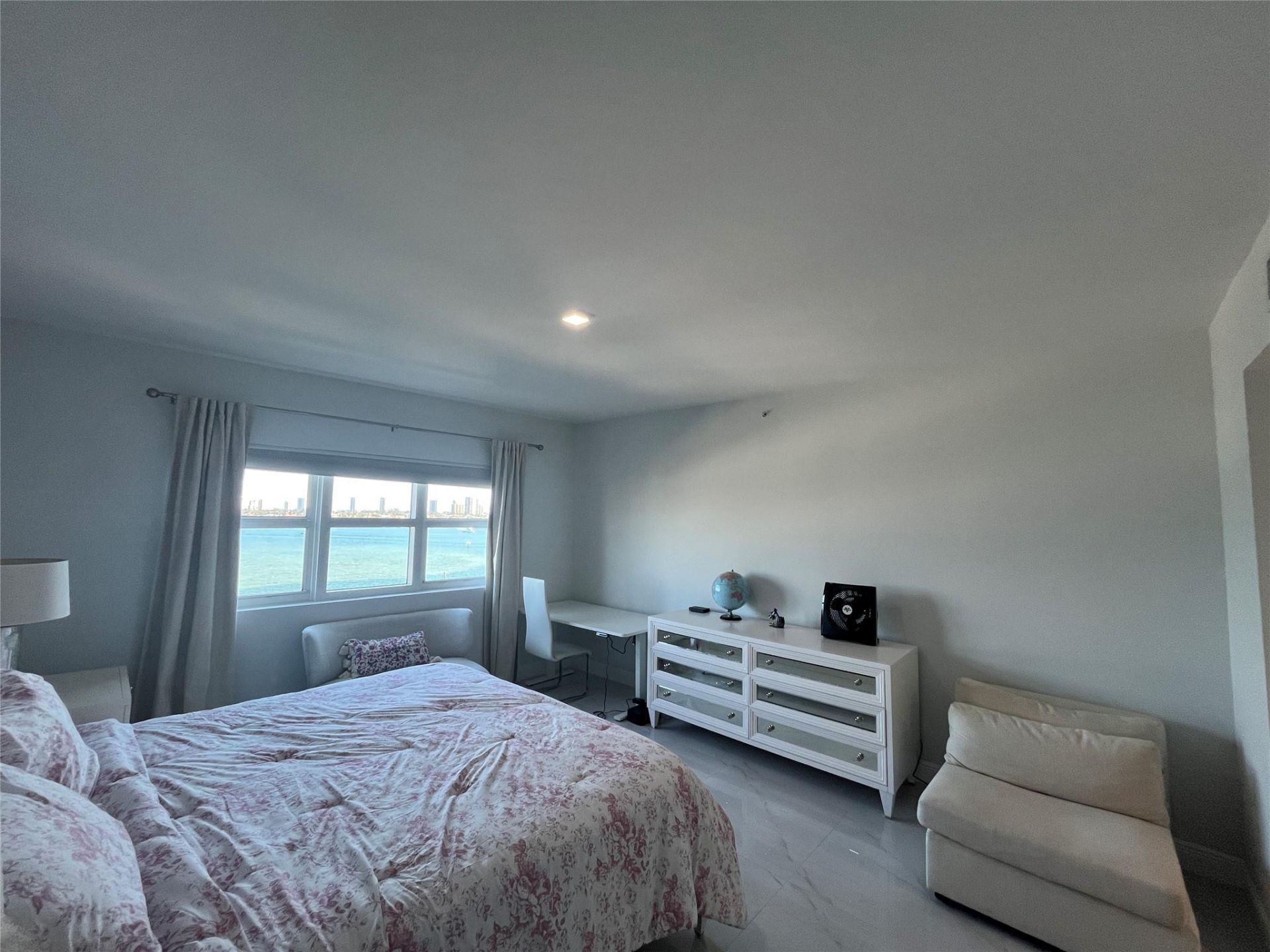 2650 Lake Shore Drive, Unit 803, Riviera Beach, FL 33404 Photo