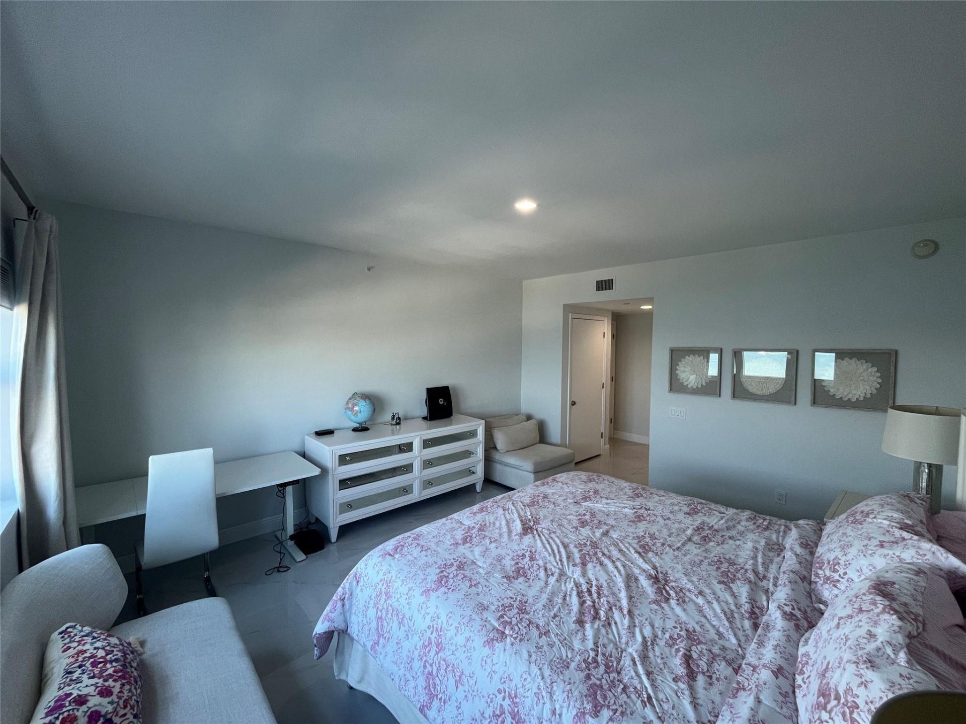 2650 Lake Shore Drive, Unit 803, Riviera Beach, FL 33404 Photo