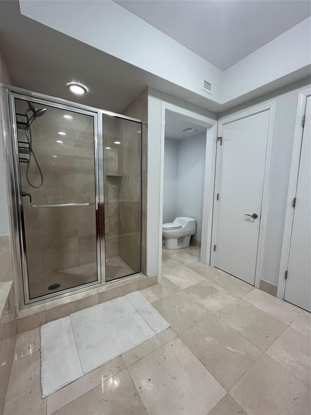 2650 Lake Shore Drive, Unit 803, Riviera Beach, FL 33404 Photo