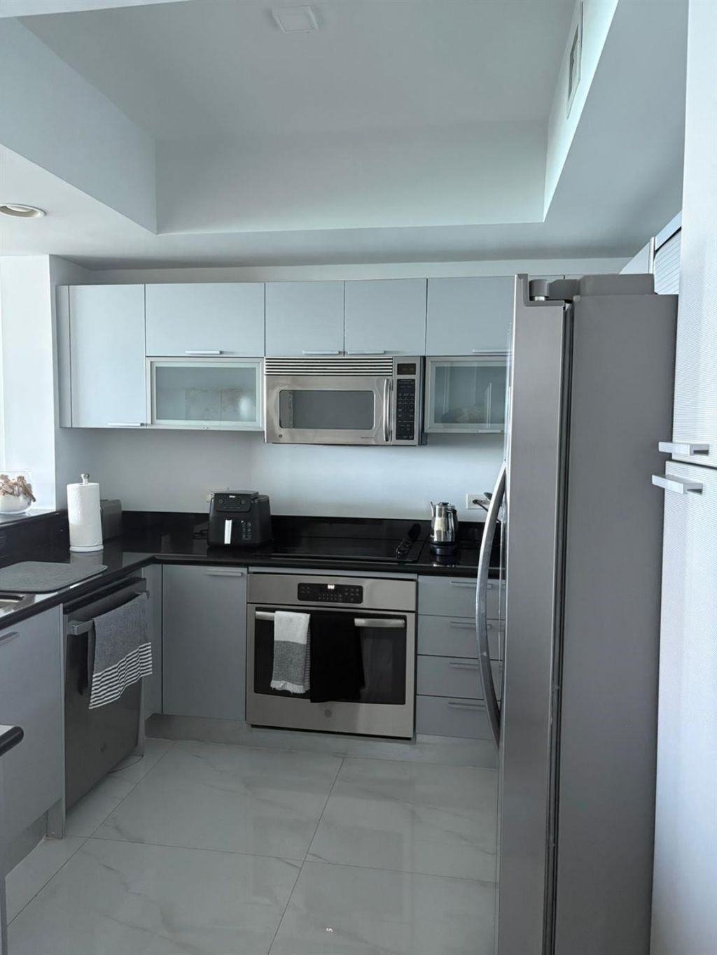 2650 Lake Shore Dr, Unit 803, Riviera Beach, FL 33404 Photo