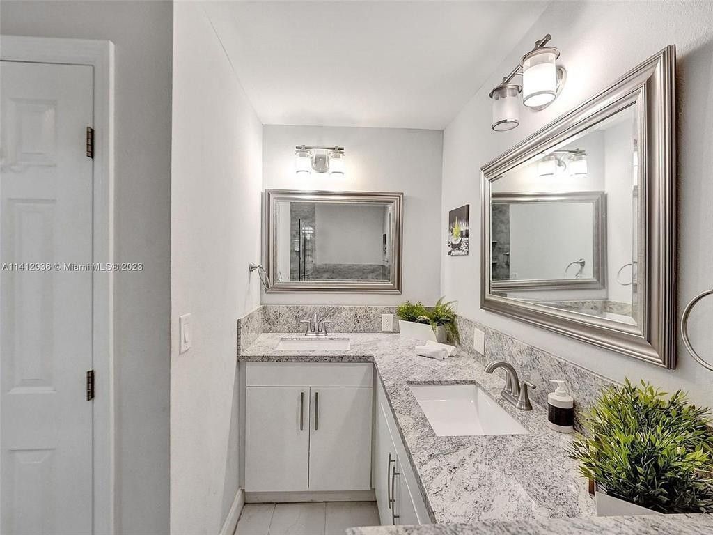 2500 NE 19th Street, Pompano Beach, FL 33062 Photo