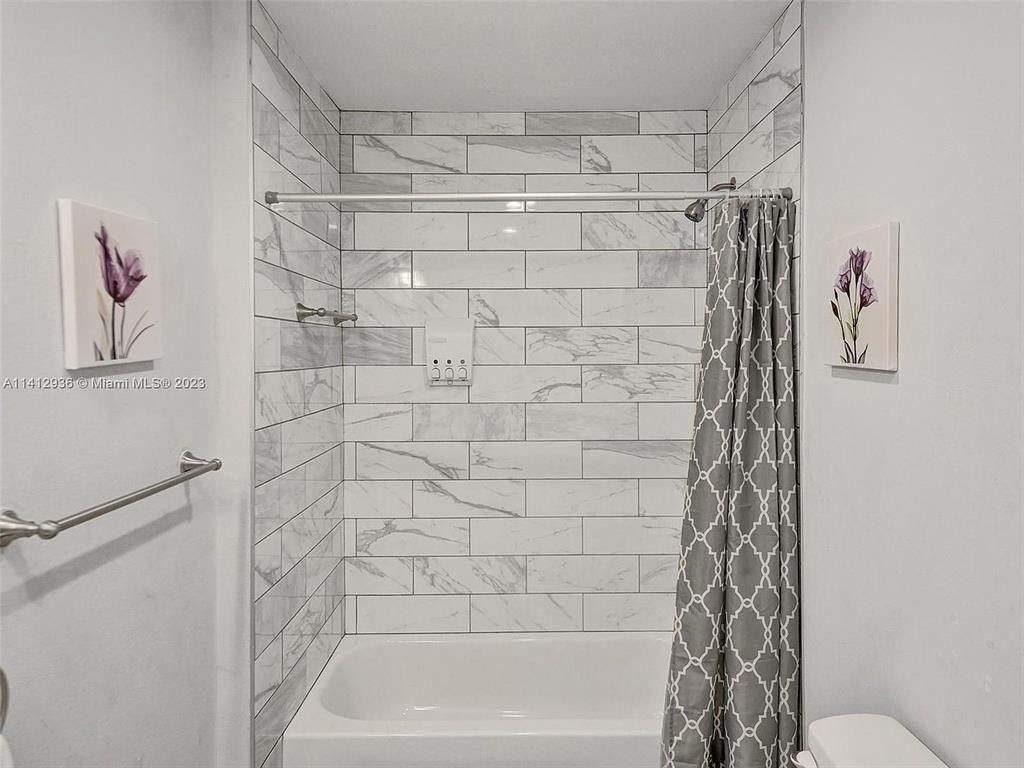 2500 NE 19th Street, Pompano Beach, FL 33062 Photo