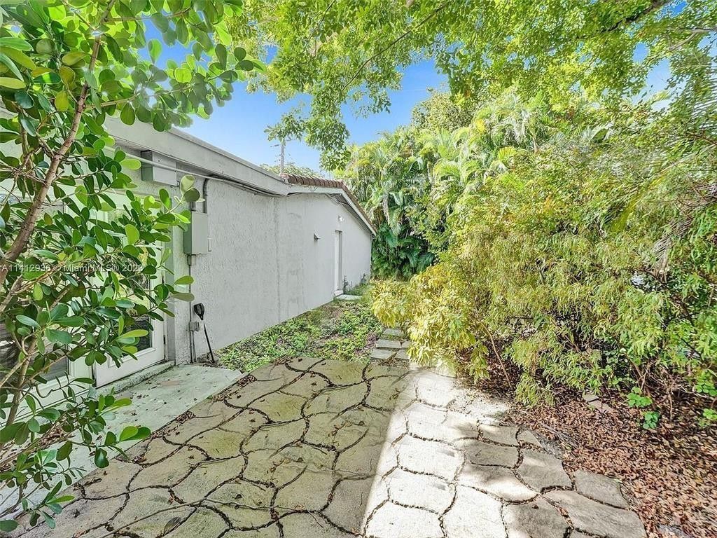 2500 NE 19th Street, Pompano Beach, FL 33062 Photo