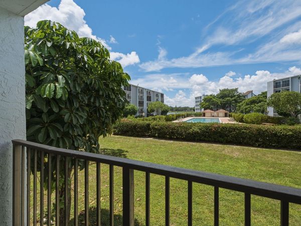 8620 N Sherman Circle, Unit 204, Miramar, FL 33025