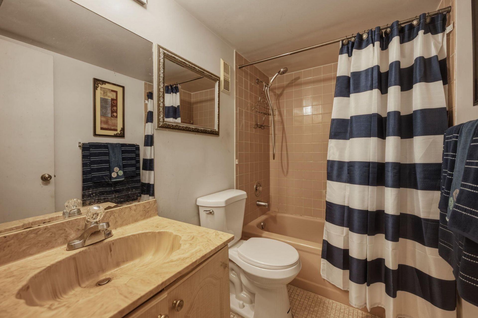 8620 N Sherman Circle, Unit 204, Miramar, FL 33025 Photo