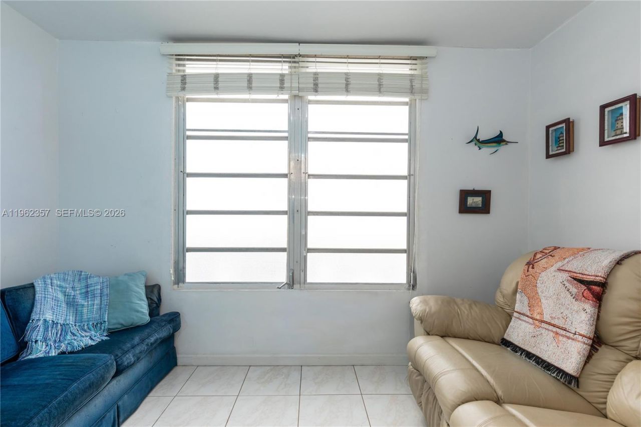 3127 S Ocean Dr , Unit 219, Hallandale Beach, FL 33009 Photo