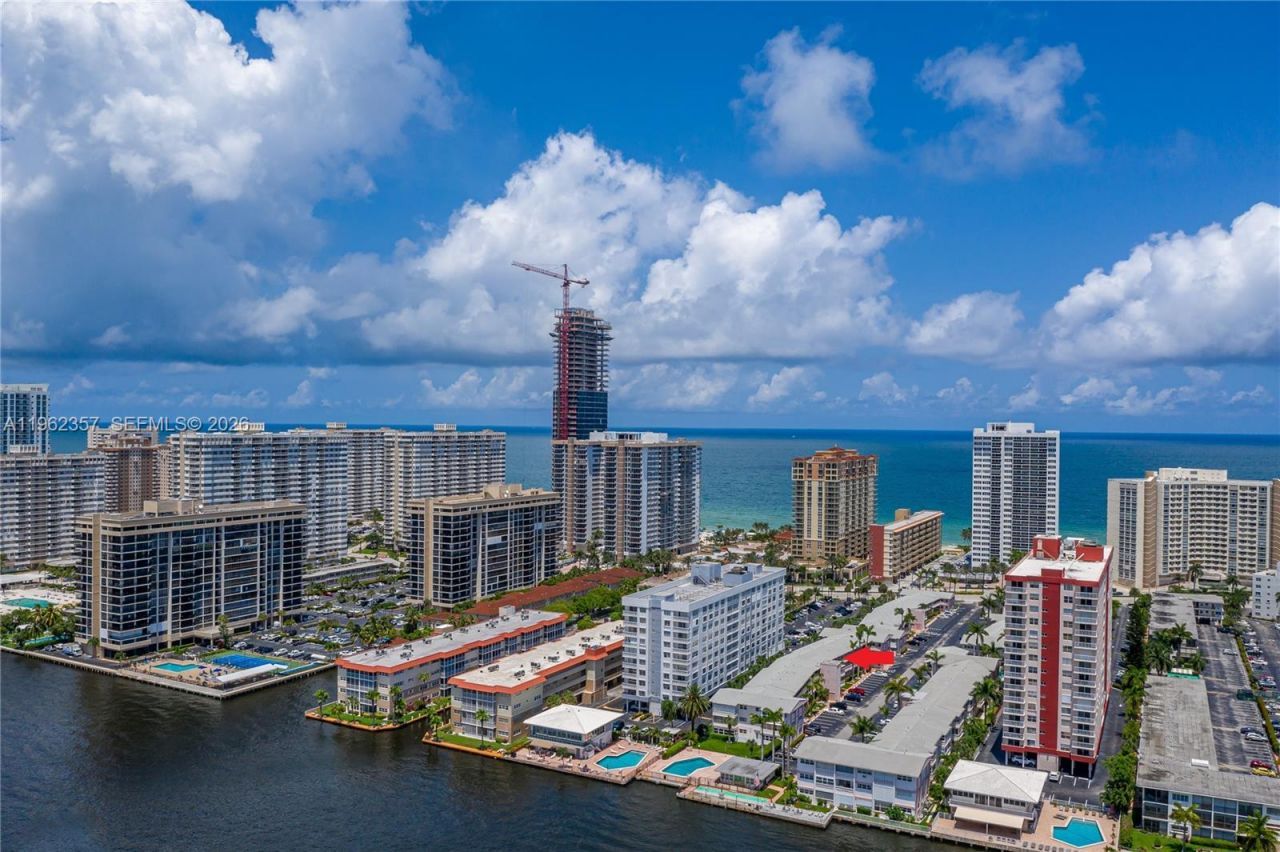 3127 S Ocean Dr , Unit 219, Hallandale Beach, FL 33009 Photo