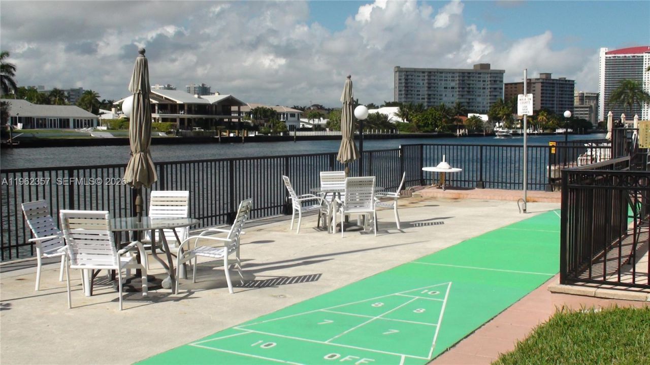 3127 S Ocean Dr , Unit 219, Hallandale Beach, FL 33009 Photo