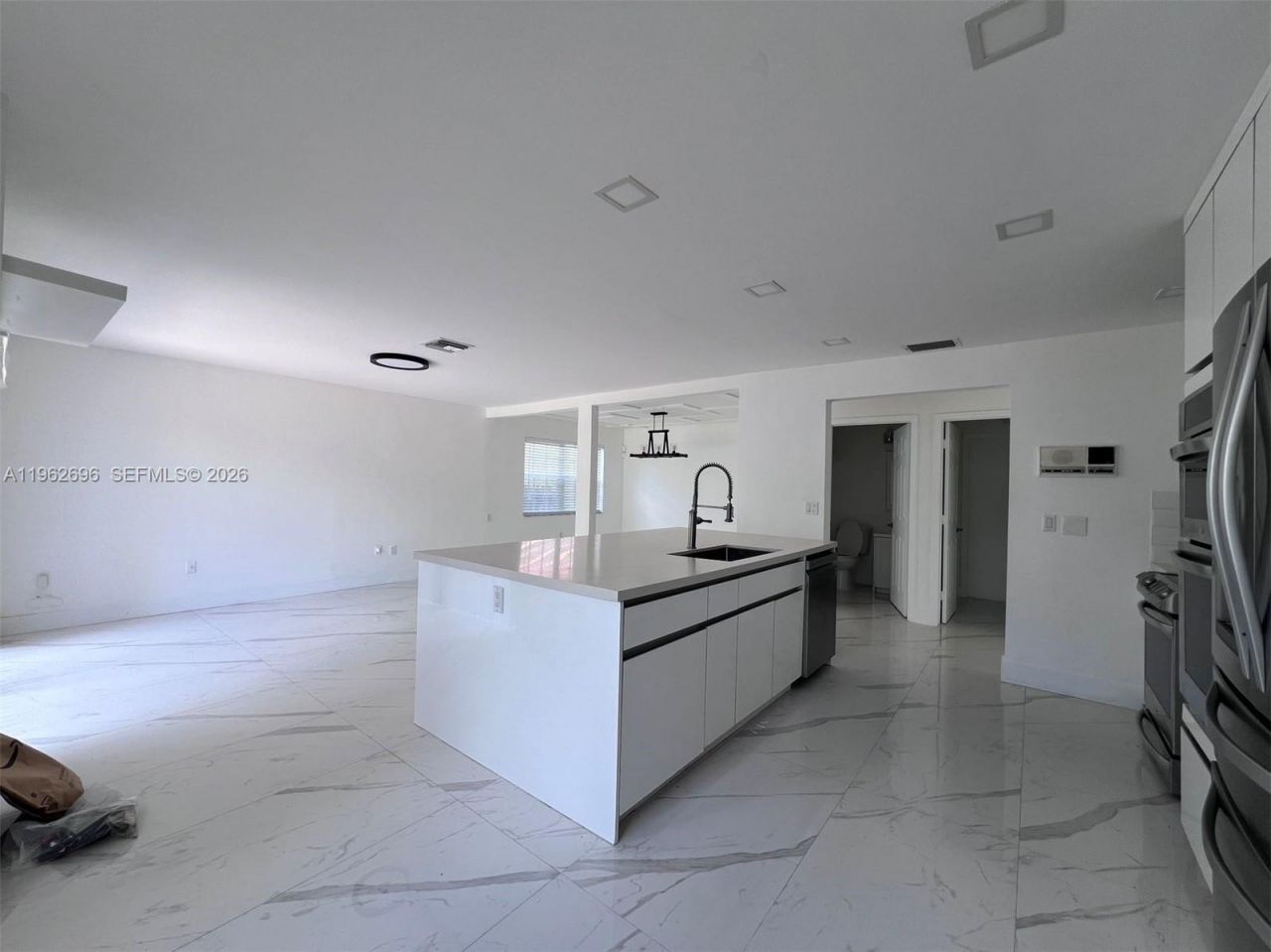 109 Gables Blvd, Weston, FL 33326 Photo