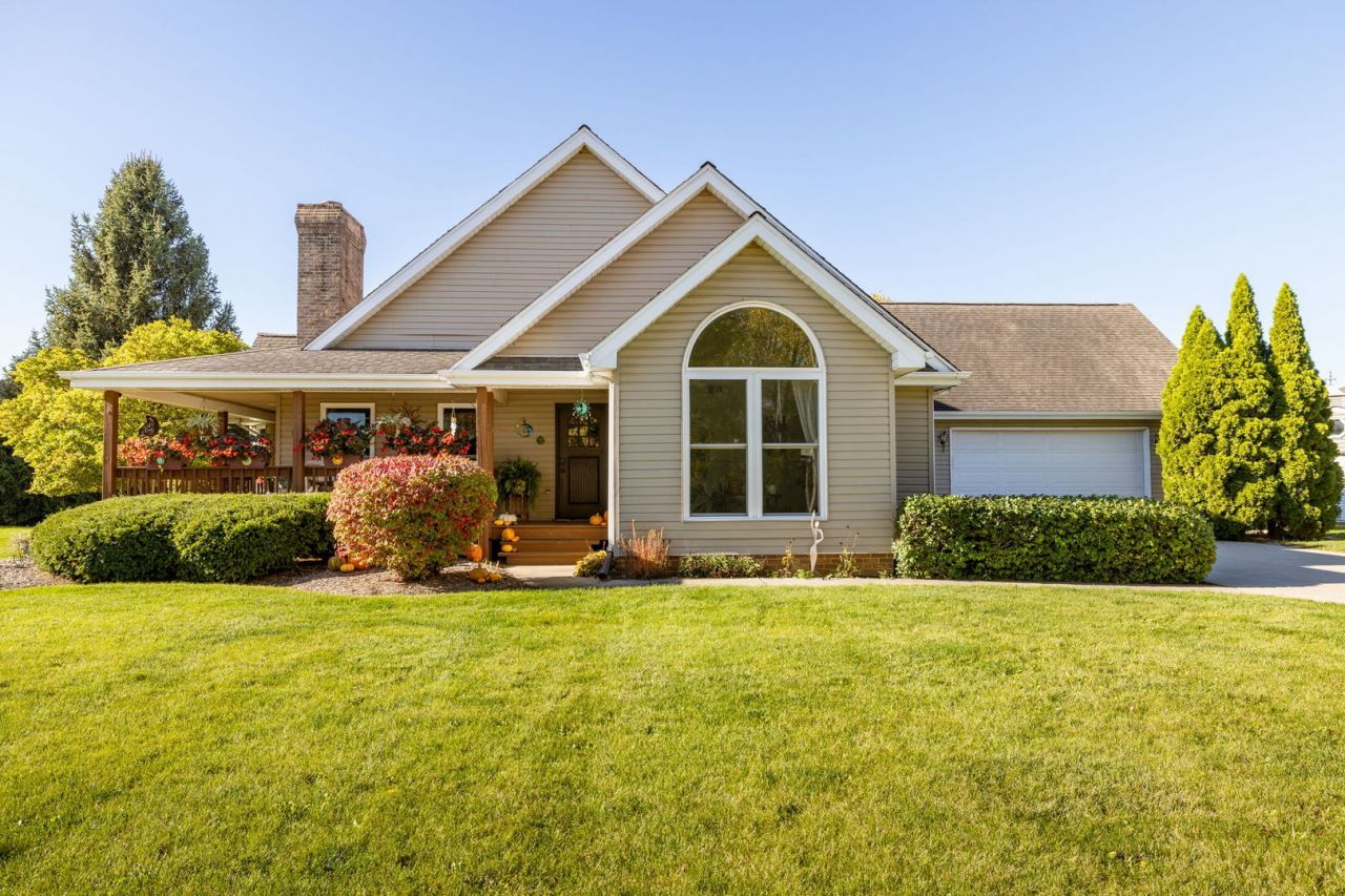 143 Bush Drive, Elwood, IL 60421 Main Photo