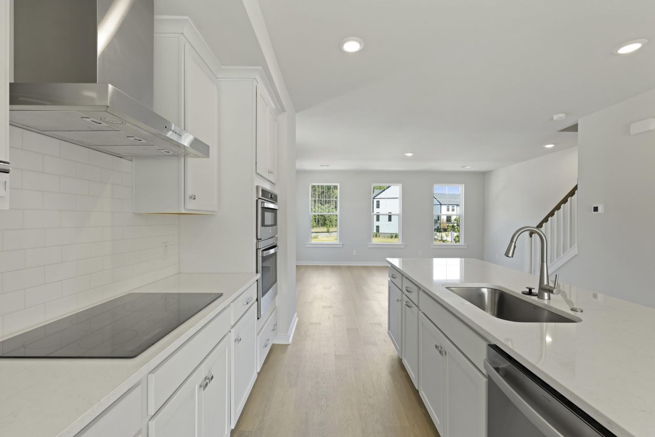 592 Scholar Way Photo 11