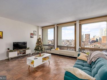 210 LOCUST STREET, Unit 10FW, PHILADELPHIA, PA 19106