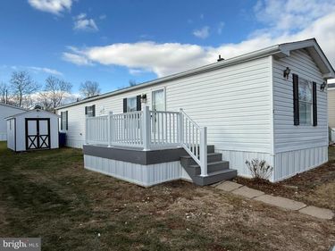 12 VINTAGE LANE, HONEY BROOK, PA 19344