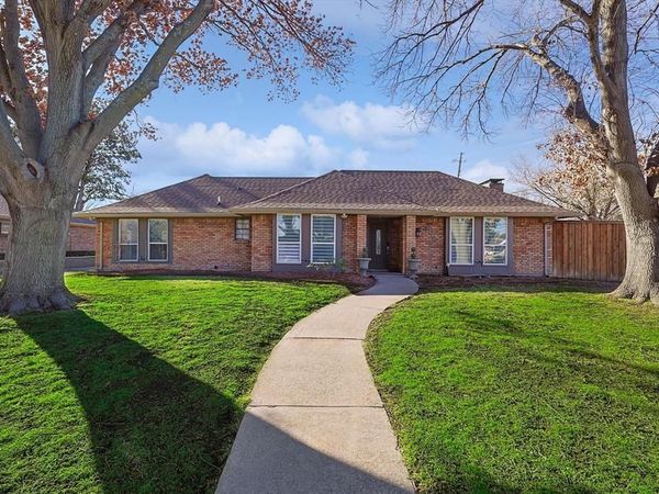 3209 Treehouse Lane, Plano, TX 75075