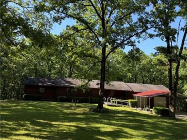 211 Whispering Hills Lane, Wappapello, MO 63966