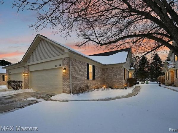 25409 Willowbrook Court, Huron Twp, MI 48134