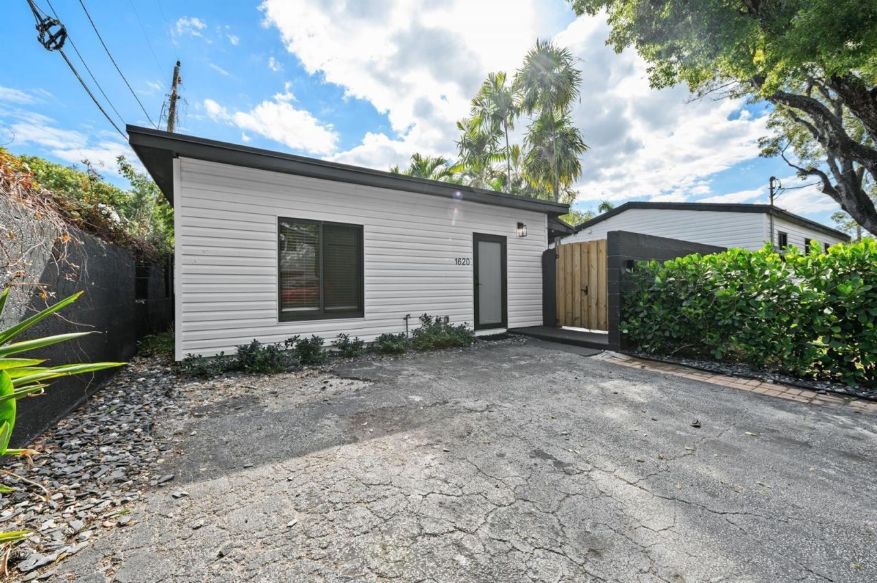 1620 NE 7th Street, Fort Lauderdale, FL 33304 Photo