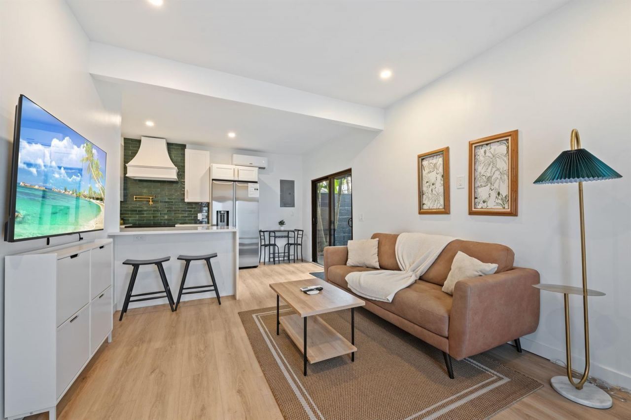 1620 NE 7th Street, Fort Lauderdale, FL 33304 Photo