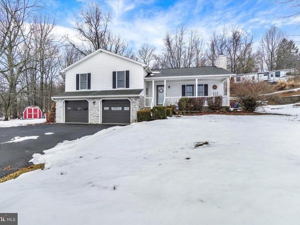 194 WILLIS ROAD, ETTERS, PA 17319