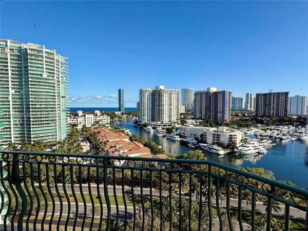 19900 E Country Club Dr , Unit TS03, Aventura, FL 33180
