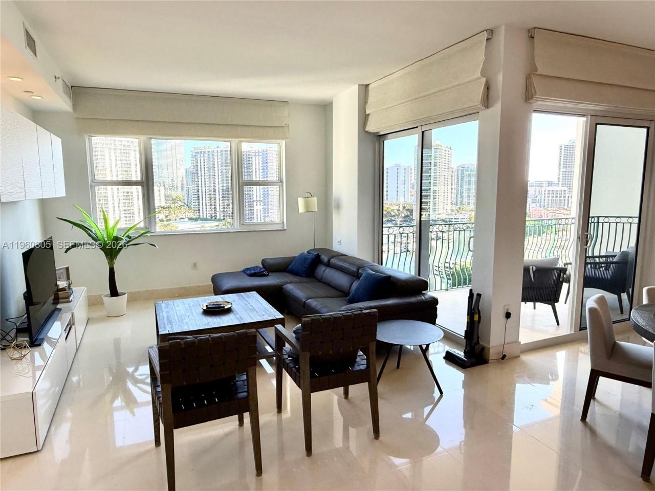 19900 E Country Club Dr , Unit TS03, Aventura, FL 33180 Photo