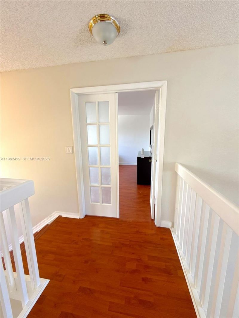 19230 NW 87th Pl, Hialeah, FL 33018 Photo